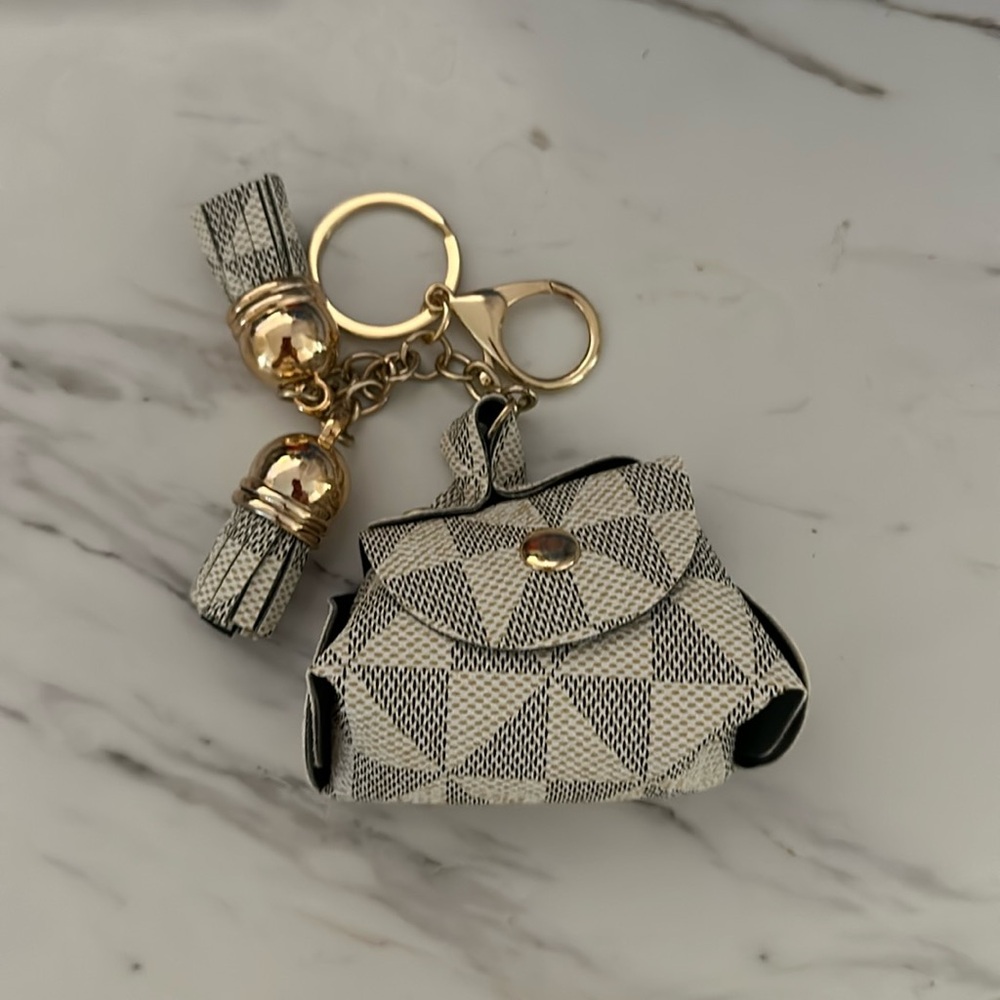 Cute airpod keychain